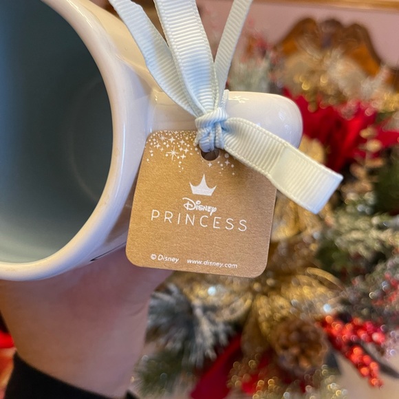 Rae Dunn Disney Princess Collection Castle Mug - Picture 4 of 6